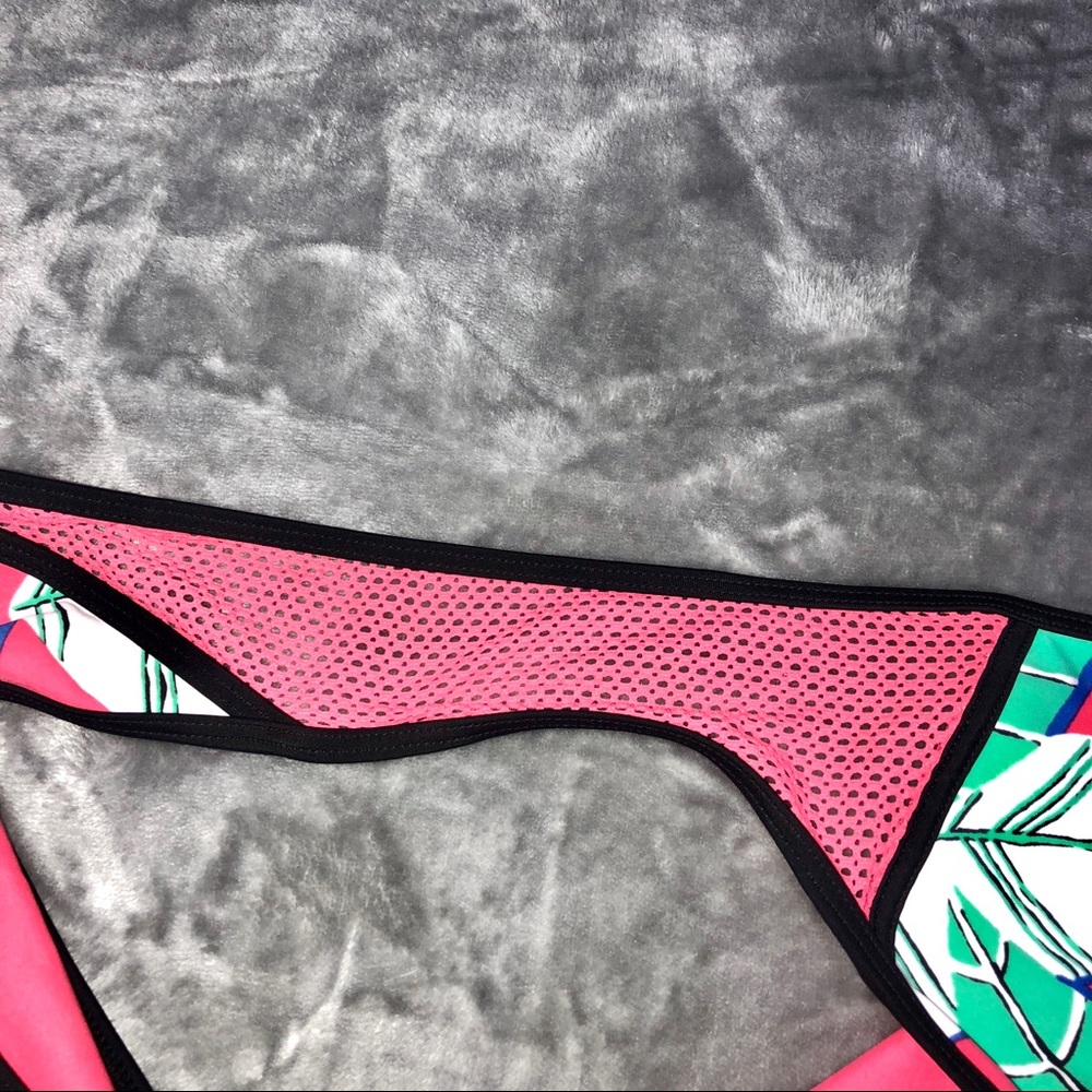 Mesh insert bikini bottoms - Picture 3 of 4